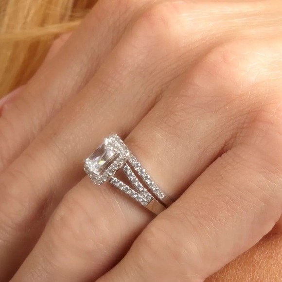 1.6 Ct Emerald Halo 14K Gold Ring Band Bridal Set - Picture 4 of 5